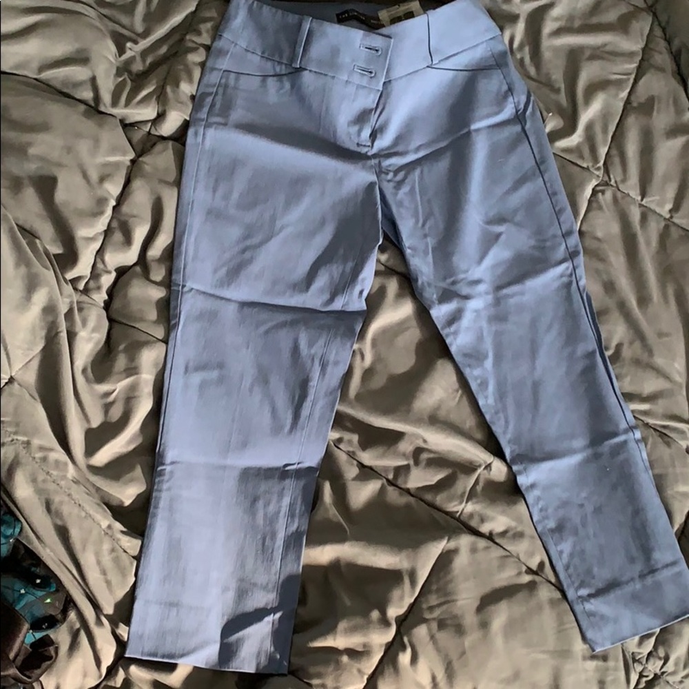 Blue Capri Exact Stretch Pants From The Limited